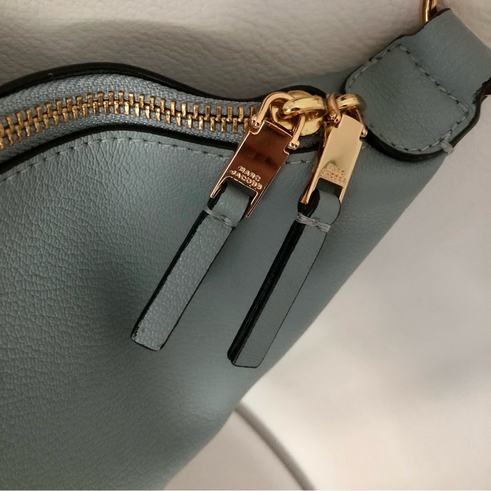 ๐๐ป๐ Marc Jacobs moon shape leather bag - Picture 8 of 9